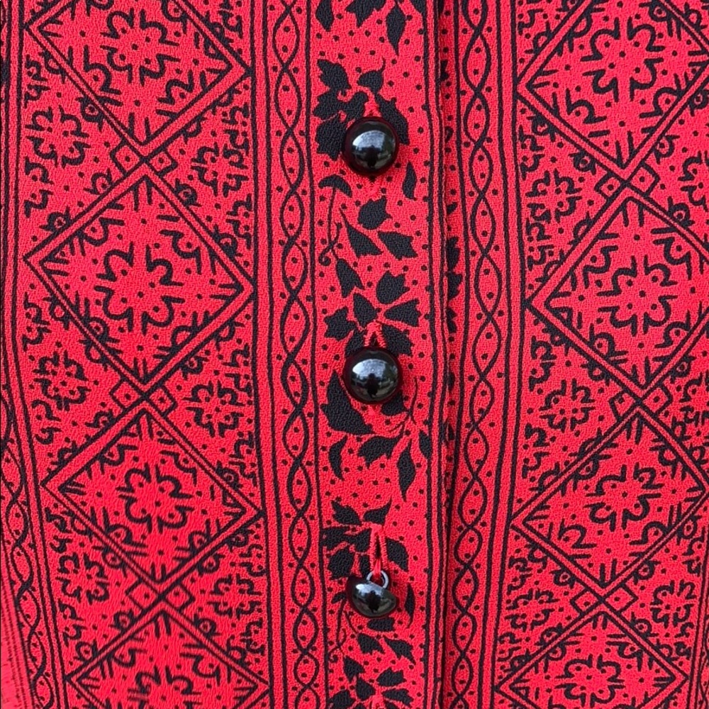 Liz Claiborne Red Black Button Up Print Tunic Top - Picture 6 of 8